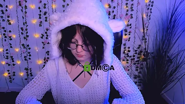 samanta hotty online show from October 3, 2025, 7:11 pm