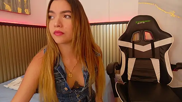 Sammy Lovee online show from November 5, 2025, 7:25 pm