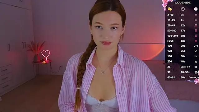 CuteAriel7 online show from July 6, 2026, 4:31 pm