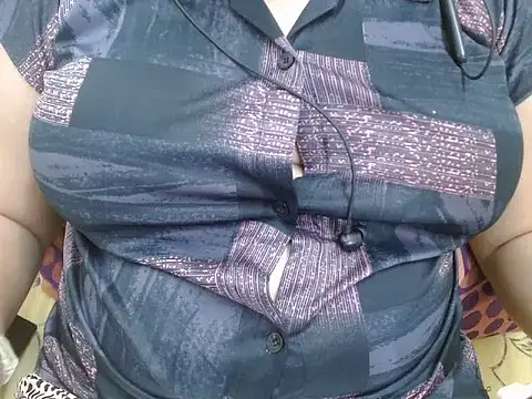 Snapshot of Nataliya_Singh chatting on October 9, 2025, 5:05 am Nataliya Singh online show from October 9, 2025, 5:05 am