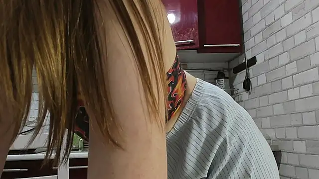 WonderConnie1 online show from October 18, 2025, 6:08 pm