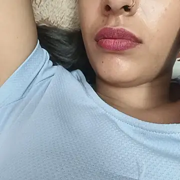 DesiSimran09 online show from October 31, 2025, 5:14 pm