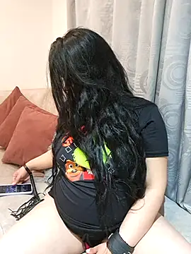 Alessandraa- online show from December 18, 2025, 5:13 am