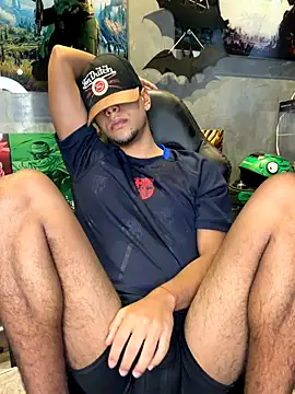 CHR58  online show from October 25, 2025, 2:13 pm