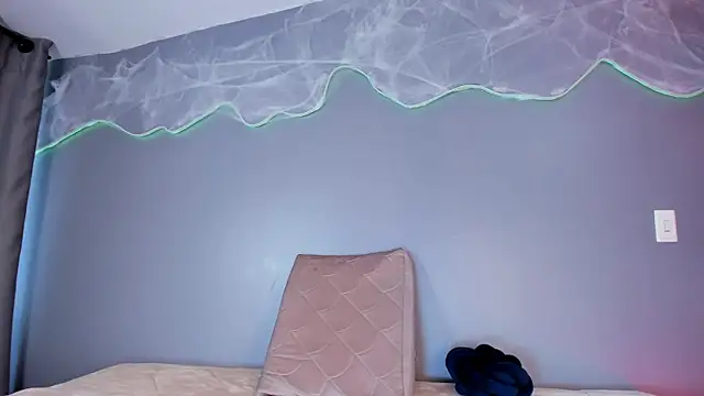 AlinaSweett  online show from October 23, 2025, 3:11 pm