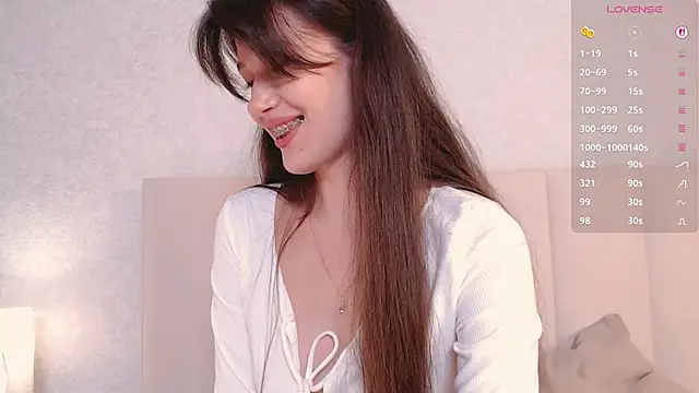 lustessence online show from September 26, 2025, 6:12 pm