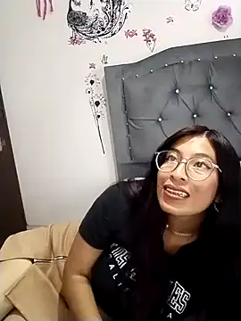 Megan Darcy online show from March 16, 2026, 5:02 am