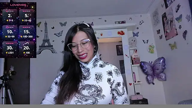 Snapshot of Megan_Darcy chatting on July 29, 2026, 8:07 pm Megan Darcy online show from July 29, 2026, 8:07 pm