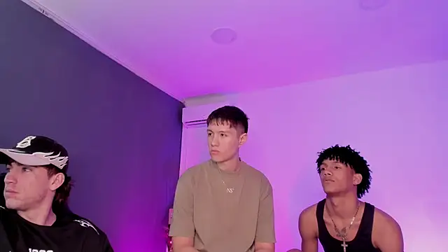 Handsomeboyss19 online show from July 8, 2026, 12:37 am