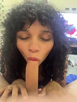 Casal-foda braba online show from October 28, 2025, 11:07 pm