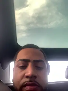 Snapshot of Bryan056_ chatting on April 9, 2026, 6:30 am Bryan056 online show from April 9, 2026, 6:30 am