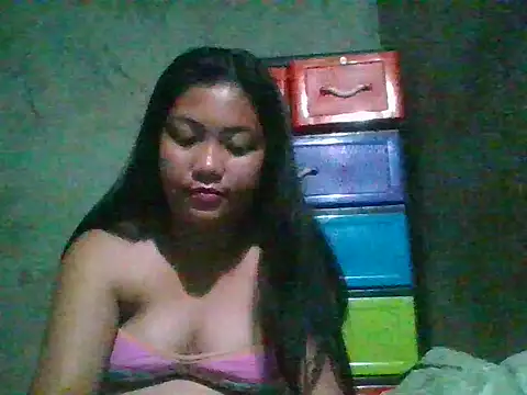 Snapshot of nikki_zapphire chatting on April 9, 2026, 2:33 pm nikki zapphire online show from April 9, 2026, 2:33 pm