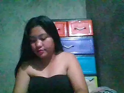 Snapshot of nikki_zapphire chatting on April 12, 2026, 2:00 pm nikki zapphire online show from April 12, 2026, 2:00 pm