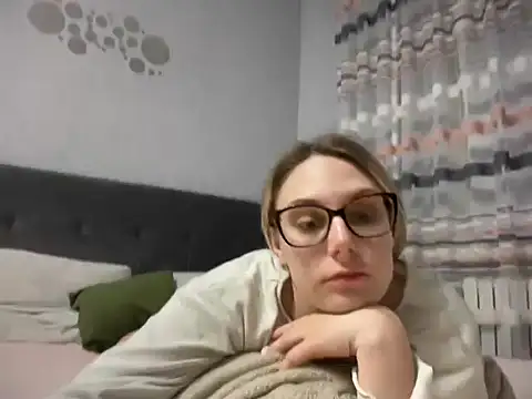 NikexPretty online show from March 31, 2026, 5:13 pm