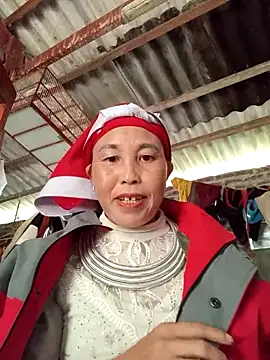 me-cute online show from November 14, 2025, 2:10 am