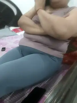 Snapshot of payal_261072_ chatting on February 11, 2026, 4:39 am payal 261072 online show from February 11, 2026, 4:39 am