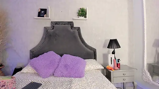 Snapshot of SarahCastro1_ chatting on July 19, 2026, 4:27 am SarahCastro1 online show from July 19, 2026, 4:27 am