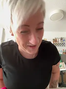 Rozendefotz online show from September 17, 2025, 2:08 pm