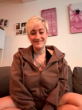 Rozendefotz online show from September 30, 2025, 4:45 pm