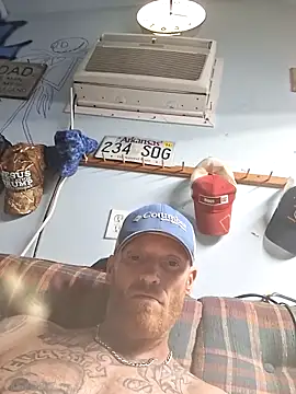 Snapshot of Rooster149628tim chatting on June 3, 2026, 8:17 am Rooster149628tim online show from June 3, 2026, 8:17 am