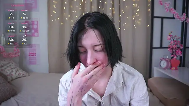 JuanaFriesz online show from April 4, 2026, 9:18 am