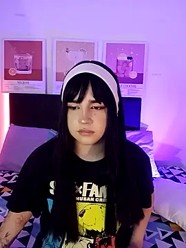 damienbeltmonth online show from September 23, 2025, 1:08 am