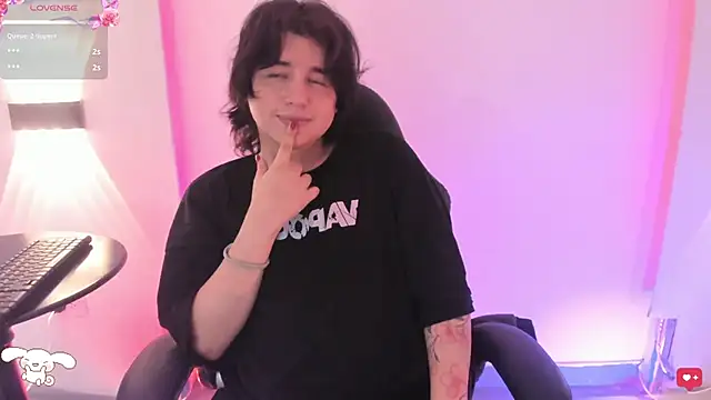 damienbeltmonth online show from October 8, 2025, 7:17 am