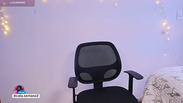 Snapshot of Cataliina_Santhana chatting on December 18, 2025, 6:47 pm Cataliina Santhana online show from December 18, 2025, 6:47 pm