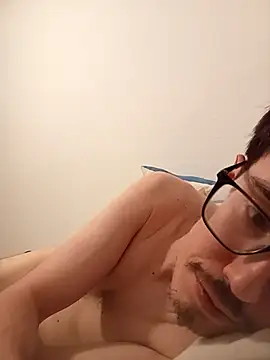 oscartres online show from September 10, 2025, 9:04 pm