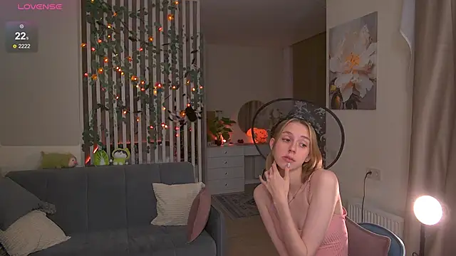 sofiapurex online show from October 23, 2025, 7:34 pm