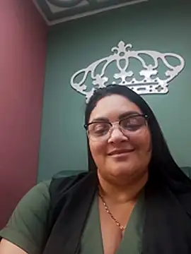 tiffany Johnson1 online show from November 7, 2025, 5:46 pm