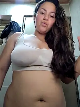 camila-titis online show from September 14, 2025, 7:57 pm