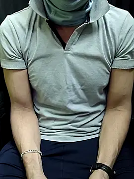 Snapshot of chocolate_alone chatting on February 1, 2026, 7:07 am chocolate alone online show from February 1, 2026, 7:07 am