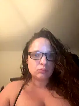 Rosalee2 online show from October 12, 2025, 6:01 am
