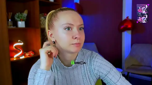 mila glow1 online show from February 12, 2026, 12:22 pm