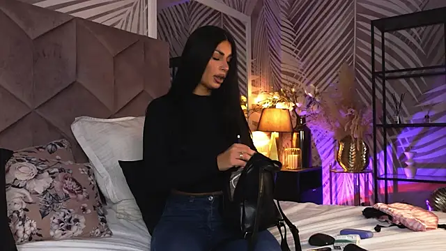 EvaRhea online show from April 2, 2026, 3:04 am