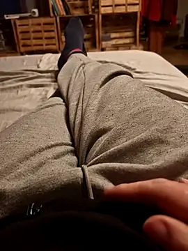 Horny mummy online show from March 3, 2026, 6:14 pm