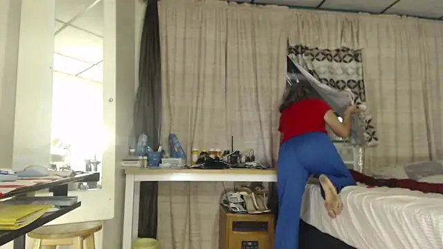 ANALTRAINING4U2 online show from September 19, 2025, 2:35 am