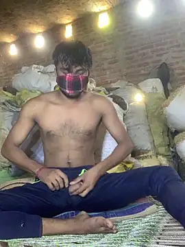 uniquesexyboy5689 online show from May 4, 2026, 9:49 am