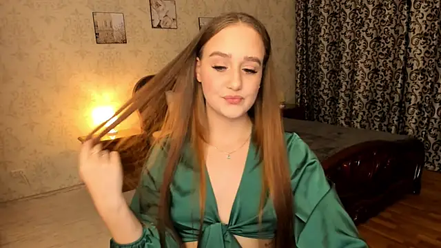 SabrinaCandi online show from October 7, 2025, 7:33 pm