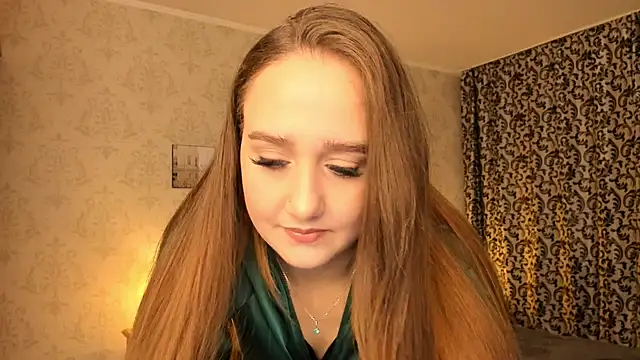 SabrinaCandi online show from October 8, 2025, 7:22 pm