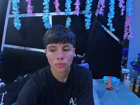 Bruno Cruzz online show from November 4, 2025, 3:05 am