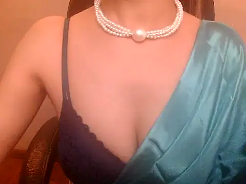 Snapshot of akankshapuri chatting on November 8, 2025, 3:07 am akankshapuri online show from November 8, 2025, 3:07 am