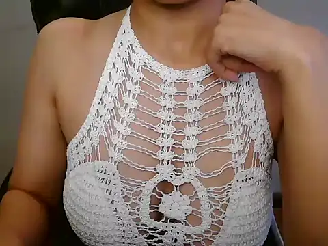 Snapshot of akankshapuri chatting on December 1, 2025, 6:51 am akankshapuri online show from December 1, 2025, 6:51 am