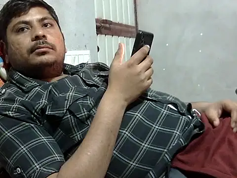 Ajmersingh335512 online show from February 24, 2026, 3:43 pm