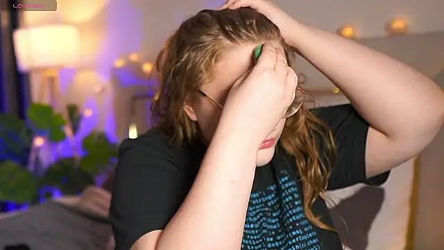 Alissa S online show from December 5, 2024, 12:44 pm