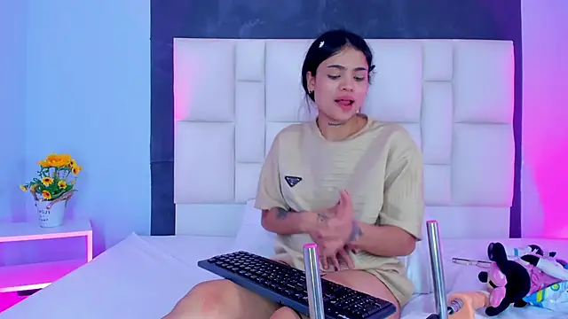 SammyRose  online show from November 10, 2025, 7:29 am