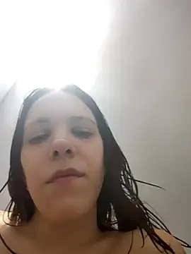 Snapshot of lauflor chatting on April 20, 2026, 10:18 am lauflor online show from April 20, 2026, 10:18 am