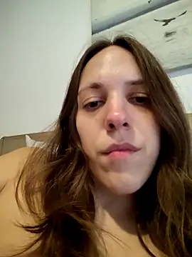 Snapshot of lauflor chatting on April 26, 2026, 7:11 pm lauflor online show from April 26, 2026, 7:11 pm