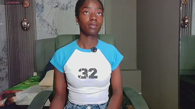 katia green1 online show from November 17, 2025, 11:49 am